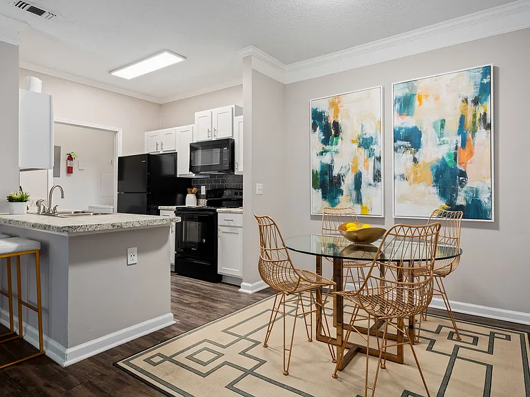 Chace Lake Villas — Photo 18