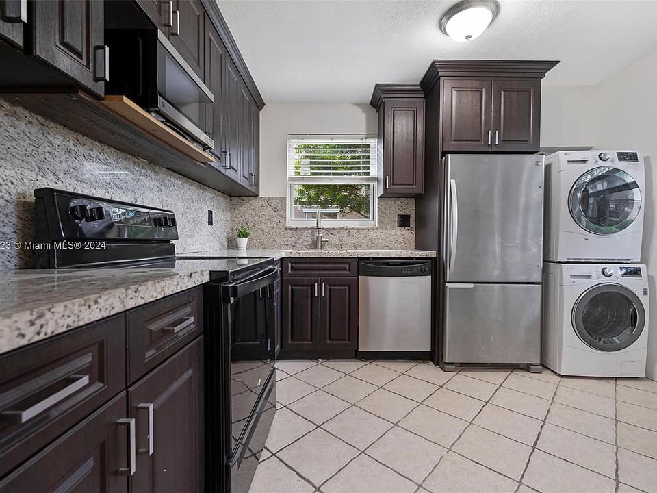 1st image of 11232 SW 12th St APT 103