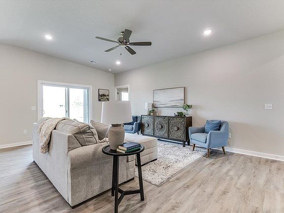 4th image of 11581 W Scarlett Ct