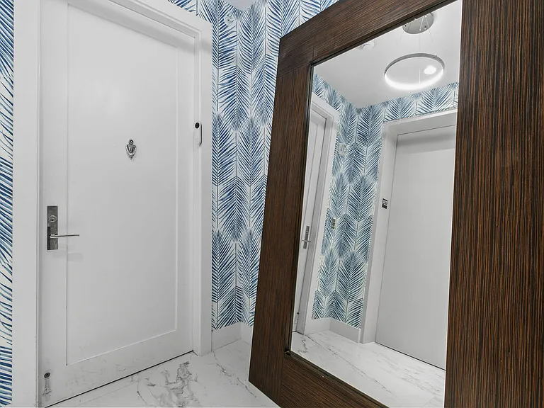 1 Water Club Way #Penthouse 2204 — Photo 2