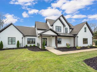 249 Kings Crest Ln, Pelham, AL 35124