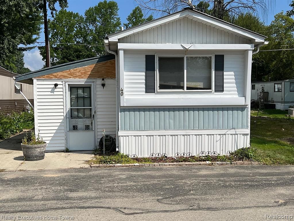254540 S Lakeshore Rd, Applegate, MI 48401 Zillow