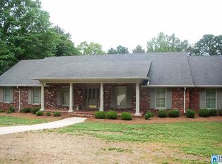 1818 Hummingbird Ln, Birmingham, AL 35226