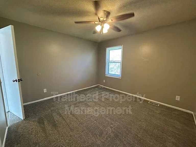 219 N Garrison Ave #4 — Photo 7