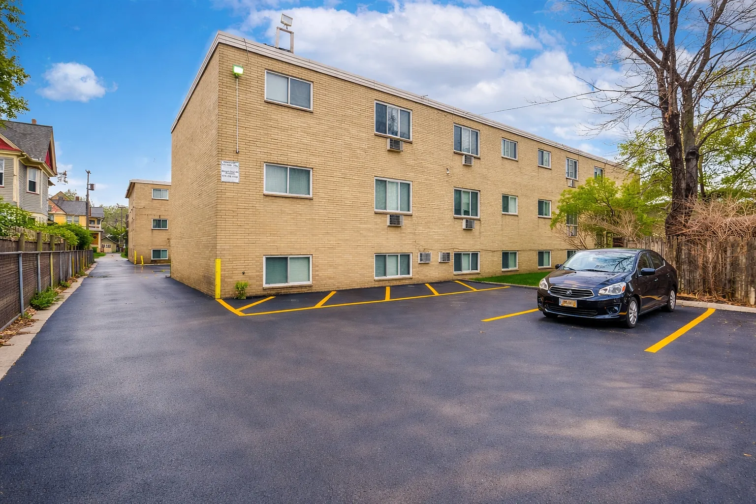 1 bed, 450 sqft, $895 — Photo 2