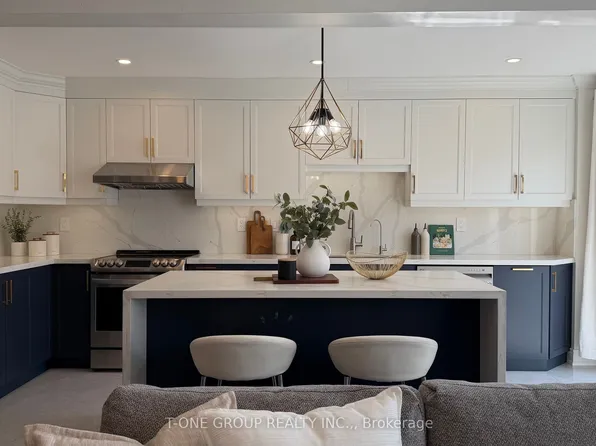 880 Isaac Phillips Way, Newmarket, ON L3X 2Y8