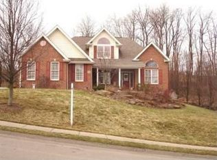 108 Stonebridge Dr, Oakdale, PA