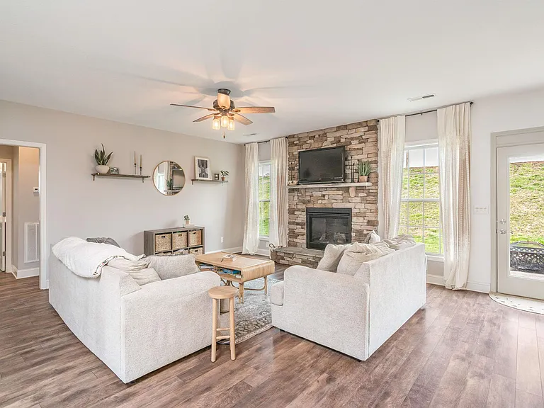 12629 Hartsfield Ln — Photo 8