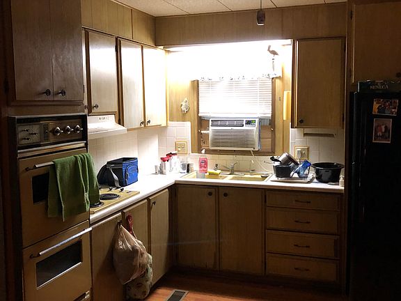 3rd image of 8096 SE Wren Ave