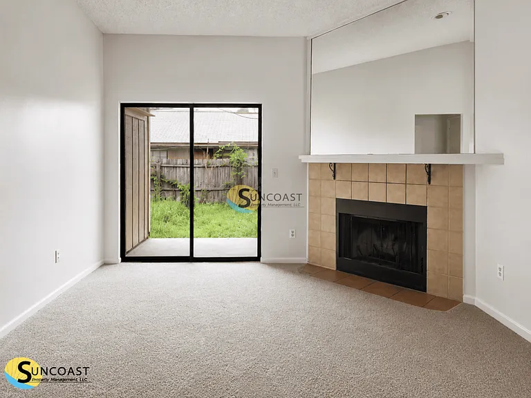 1330 Jefferson Ave #A — Photo 2