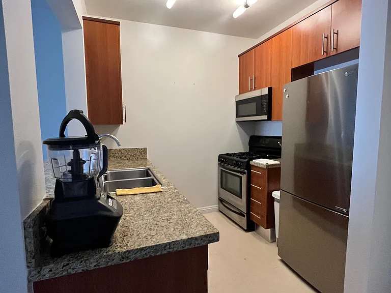 620 S Gramercy Pl — Photo 4