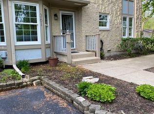 361 S Jefferson St, Batavia, IL 60510