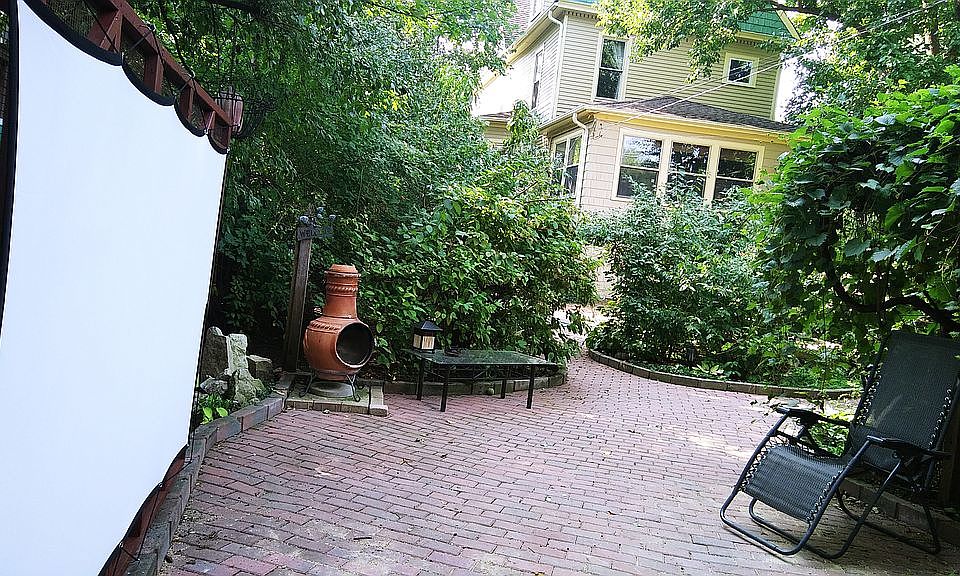 2nd image of 146 N Harvey Ave