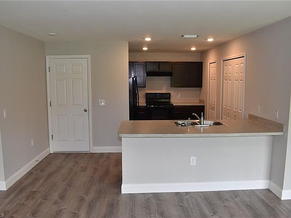 2nd image of 5159 Charmer Ln