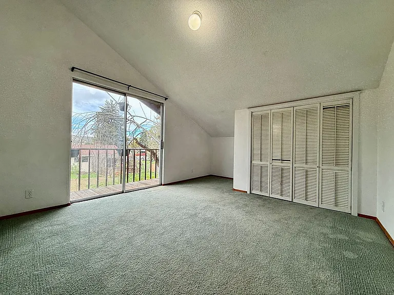 275 SW 2nd St #1 — Photo 11