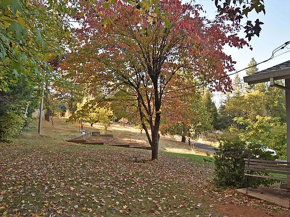 5th image of 10144 Skyline Dr