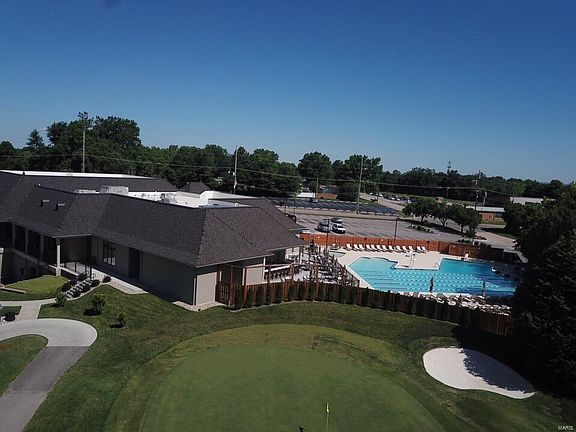 Bogey Country Club and Pool