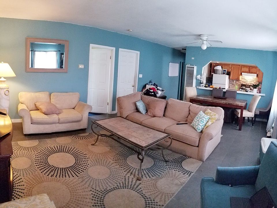 1st image of 216 Dickerson Ave