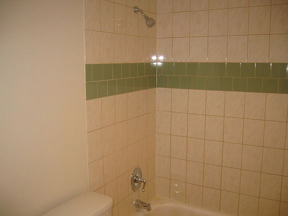 4th image of 7974 Audubon Ave Unit B3