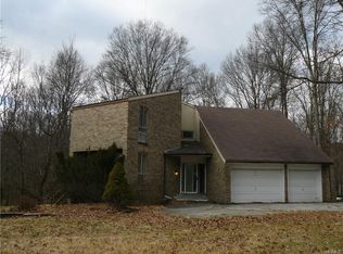 37 Milval Ln, Highland Mills, NY 10930