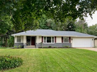 951 E Glendale Ave, Appleton, WI 54911
