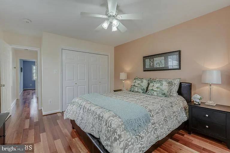5820 Silchester St — Photo 17