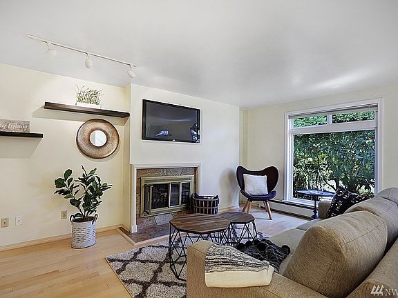 3rd image of 1717 150th Ave SE APT 14