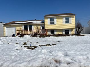 7797 New Hope E, Liverpool, NY 13090