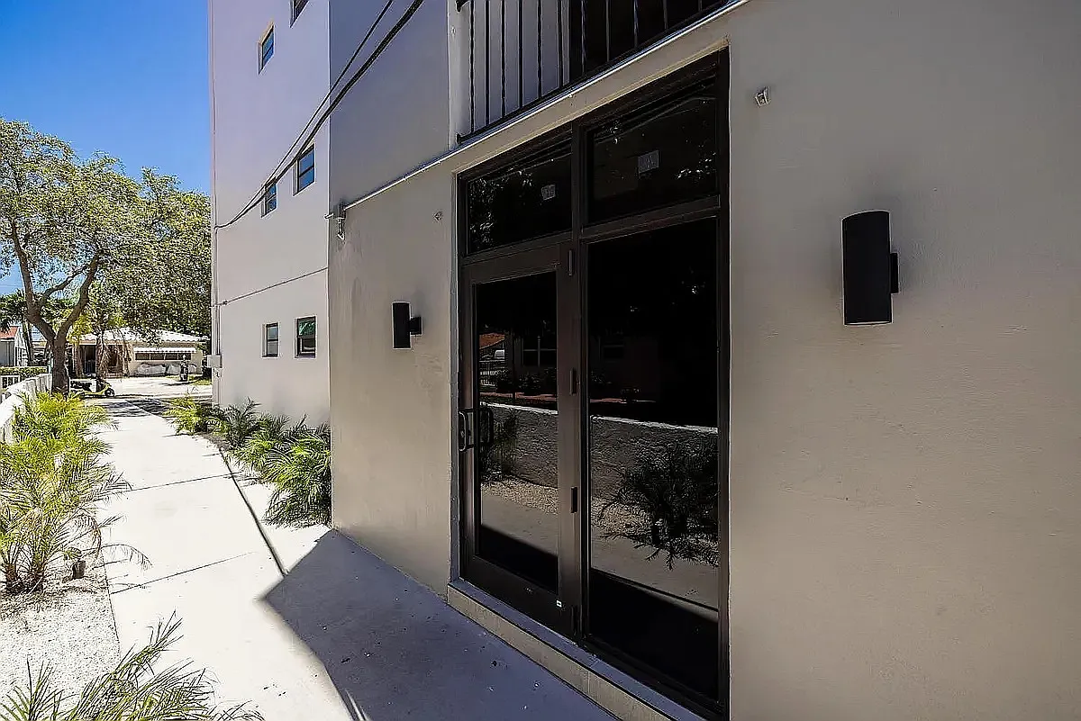 1735 Dewey Street - 104 — Photo 1