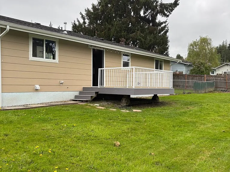 1925 E Belair Dr — Photo 14