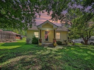 2913 S 40th Ter, Saint Joseph, MO 64503