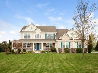 7131 Hickory Creek Dr, Dexter, MI 48130