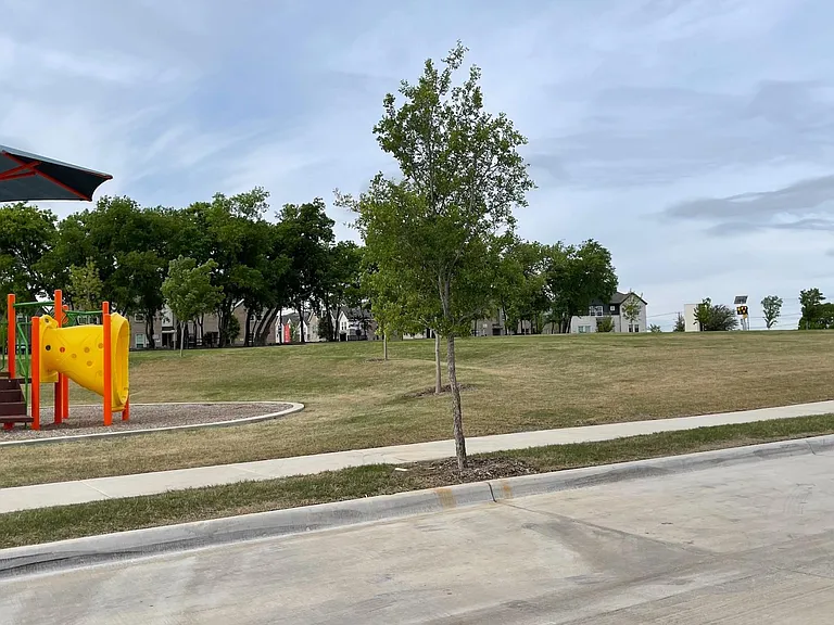5111 Community St — Photo 25