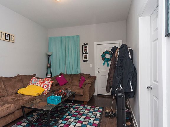 2nd image of 2329 W Haddon Ave APT 1R