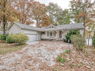 252 Lakewood Dr, Crossville, TN 38558