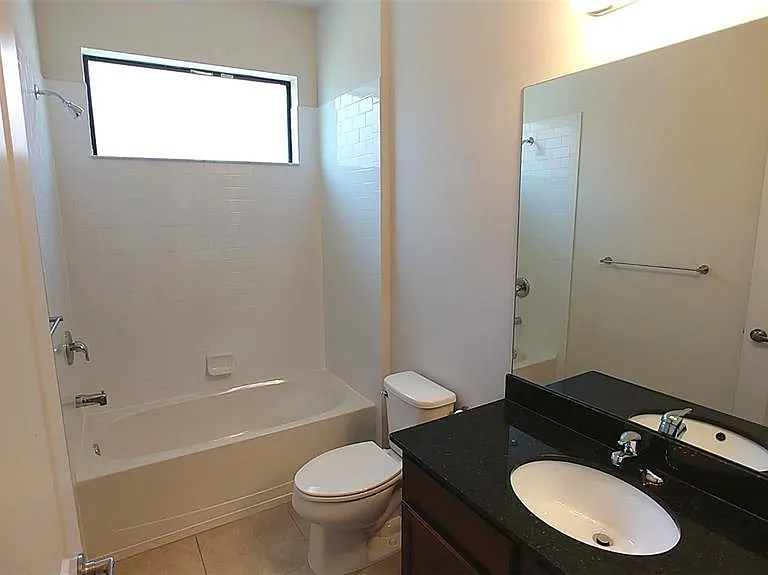 7013 Island Queen Ct — Photo 14