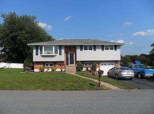 1460 2nd St, Bethlehem, PA 18020