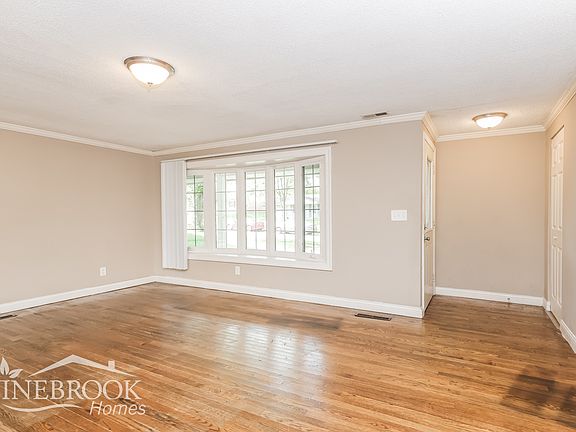 4th image of 6321 Holbrook Dr