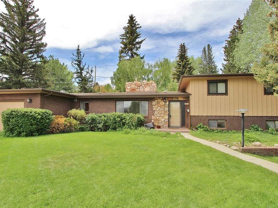 1st image of 2214 Holliday Dr