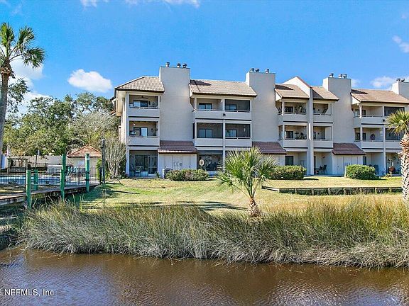 2nd image of 1307 RIVER HILLS Circle E #9