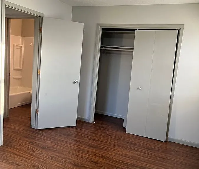 427 N 2nd Ave E #8 — Photo 5