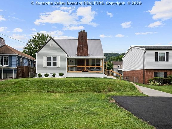 3rd image of 6552 Maccorkle Ave SE