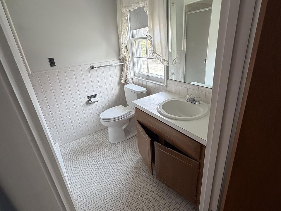 1302 Fairway Dr, photo 20