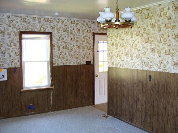 2nd image of 531 Maud Ave