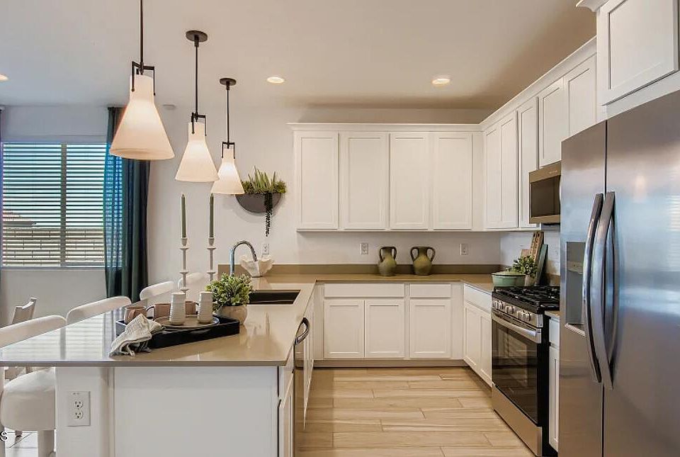 9523 W MULBERRY Drive, Phoenix, AZ 85037 | Zillow
