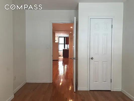 Rented by Compass | media 22