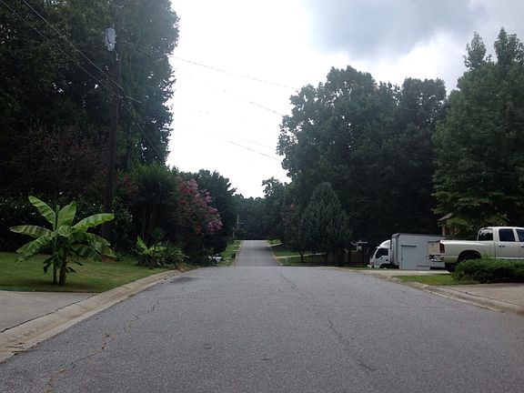 5th image of 1017 Walnut Dr