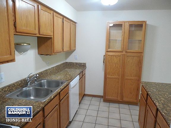 5th image of 15952 Ashford Ct