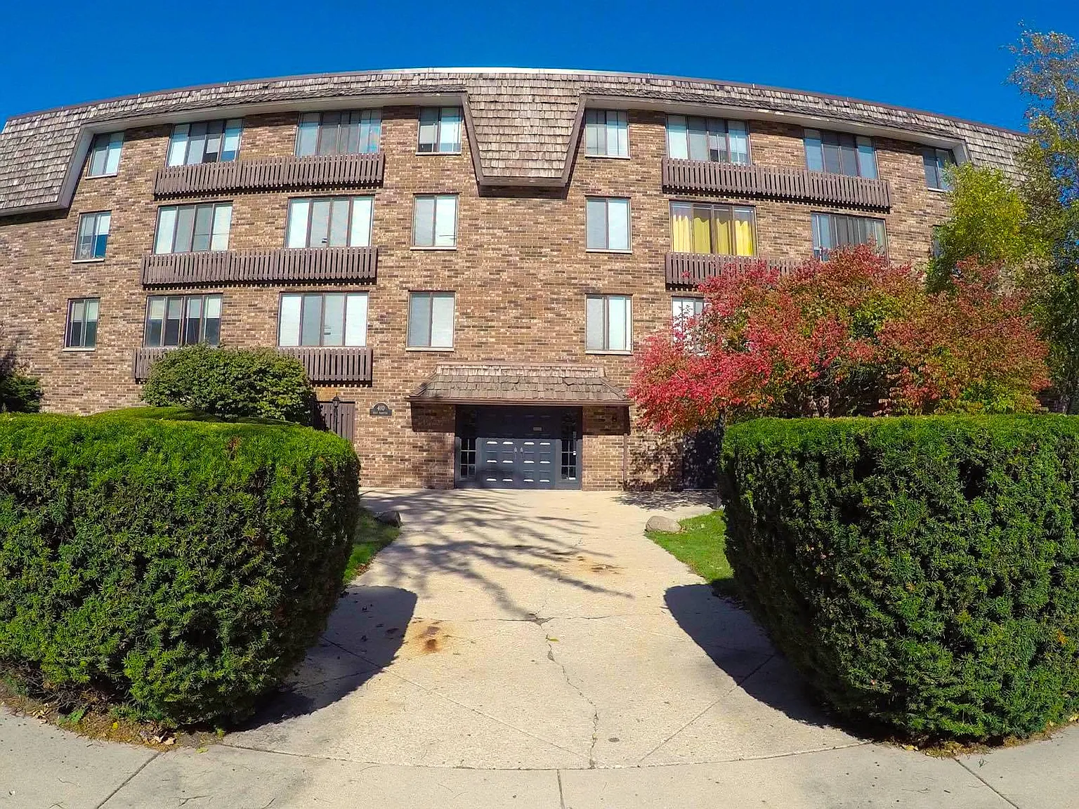 Park Village Apartments — Photo 3