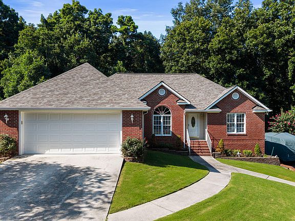 3rd image of 1531 Benjamin Cir NW